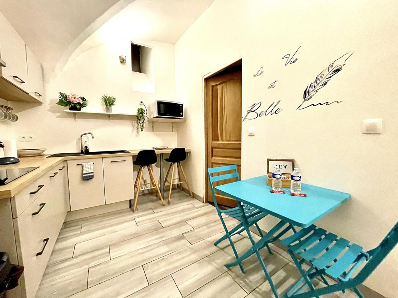 Appartement *Le Lotus*Fiber Wifi*Hyper Center* à Salon-de-Provence Extérieur photo